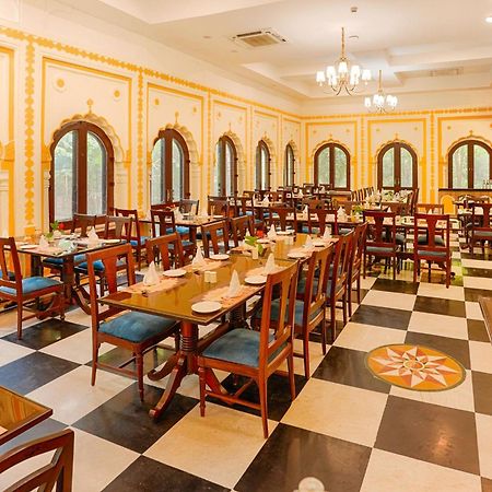Club Mahindra Bharatpur Hotel Luaran gambar