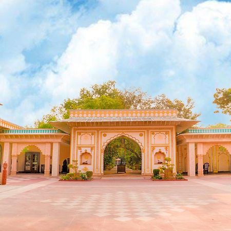 Club Mahindra Bharatpur Hotel Luaran gambar