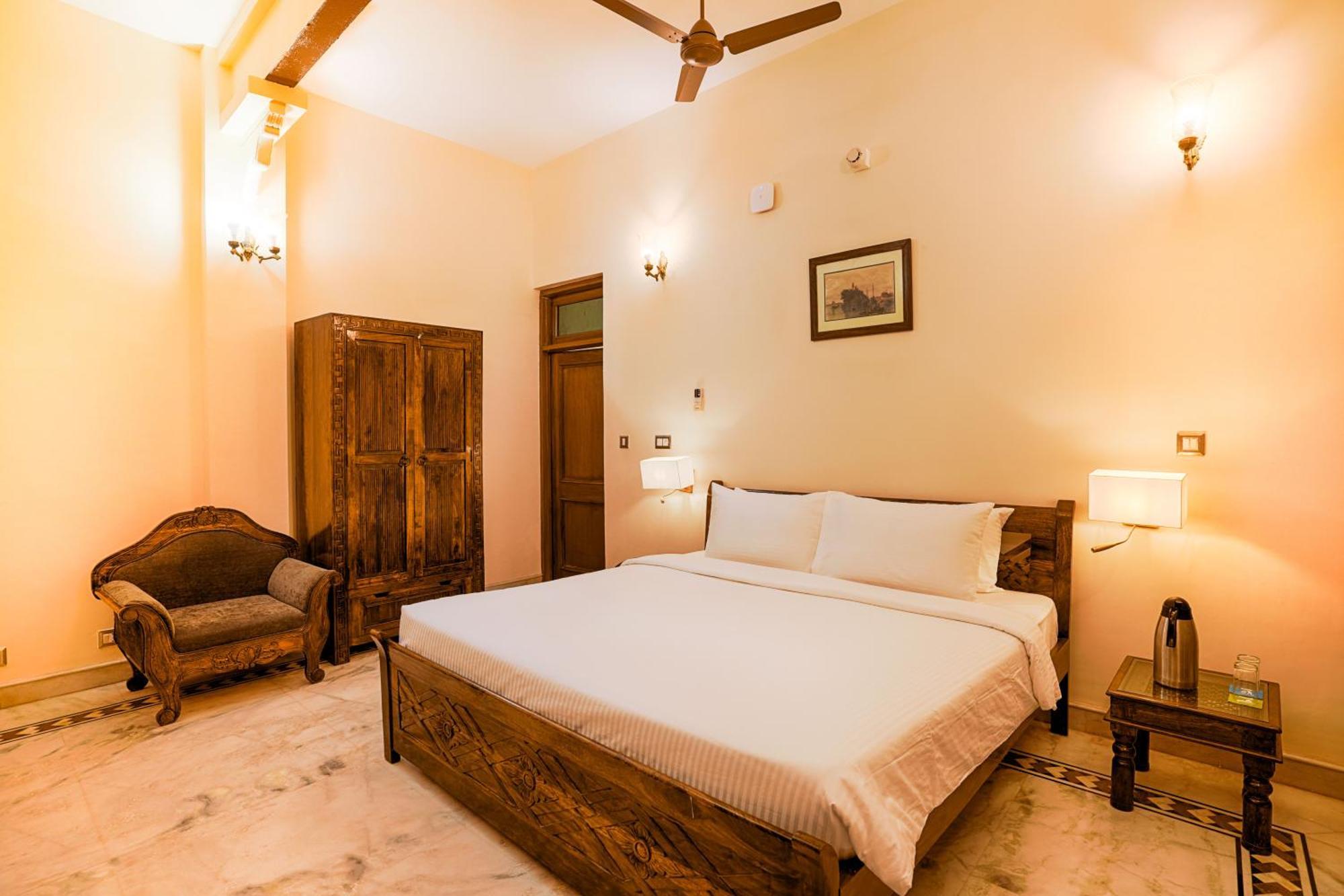 Club Mahindra Bharatpur Hotel Luaran gambar