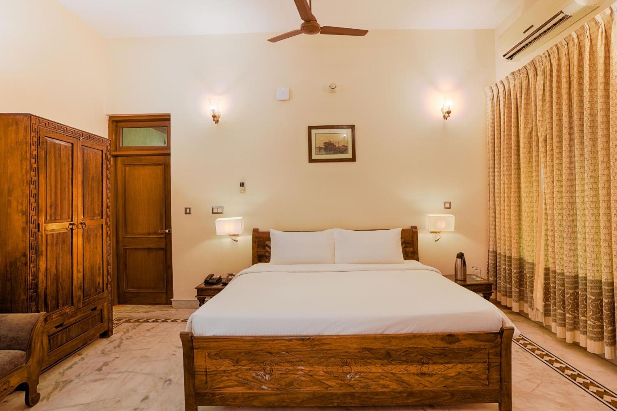 Club Mahindra Bharatpur Hotel Luaran gambar