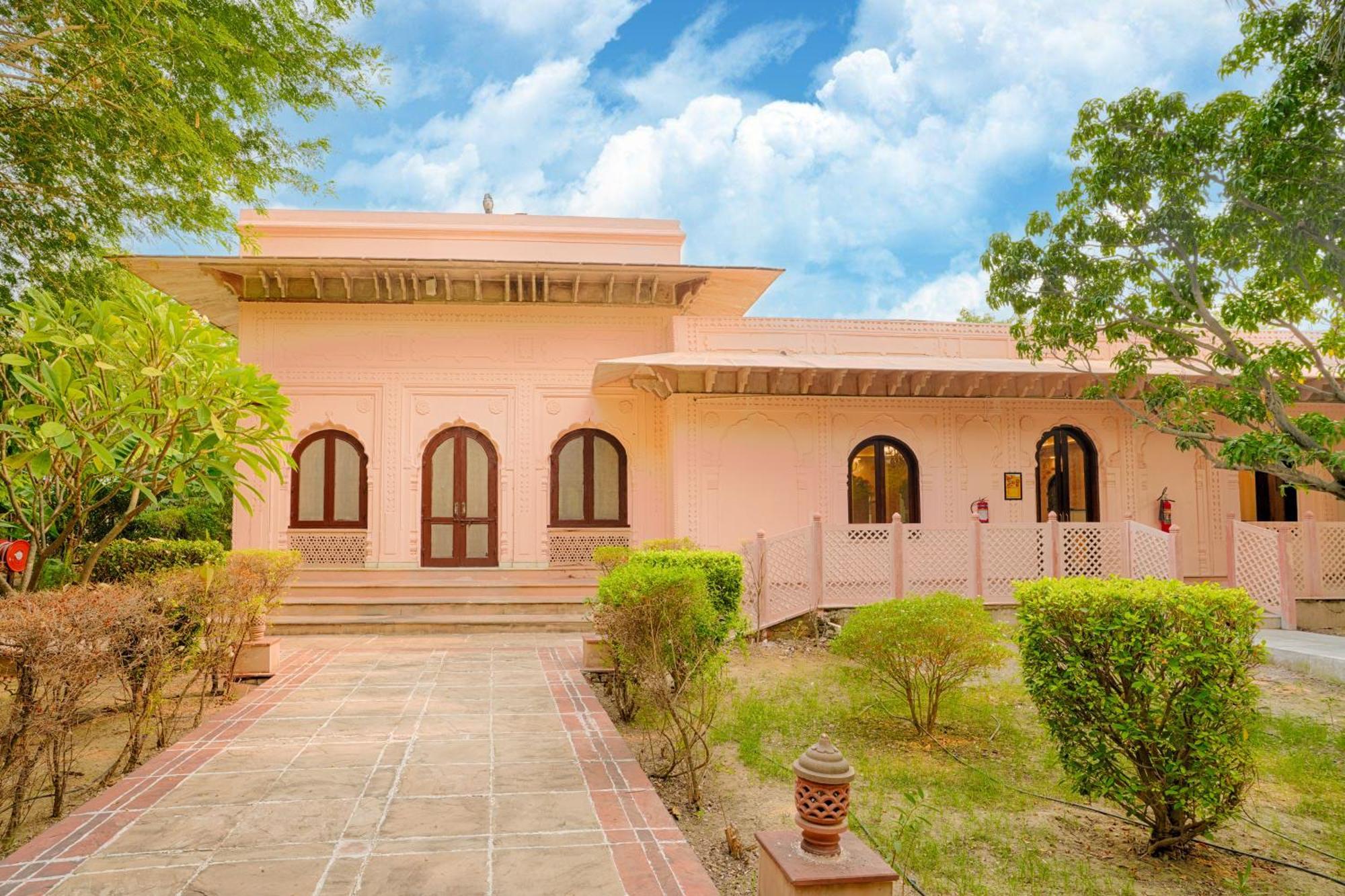 Club Mahindra Bharatpur Hotel Luaran gambar