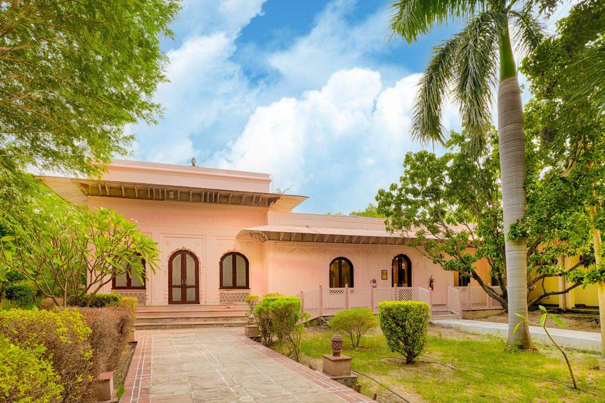 Club Mahindra Bharatpur Hotel Luaran gambar