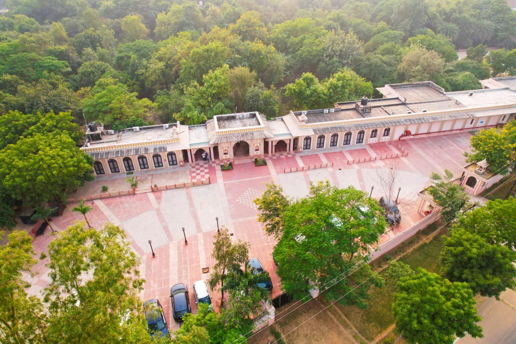 Club Mahindra Bharatpur Hotel Luaran gambar